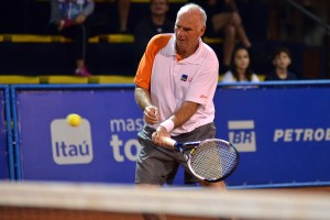 Aos 70 anos, Koch estrela etapa de Brasília (Foto: João Pires/Fotojump)